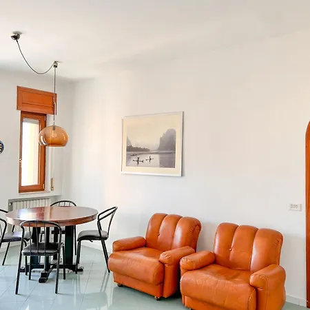 From With Σορέντο